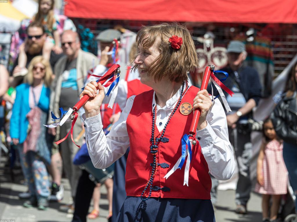 សកម្មភាពល្បែងឥតគិតថ្លៃនៅក្នុងកម្មវិធីពិសេស